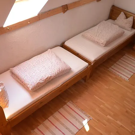 Dom W Krate - Kolo Karpacza