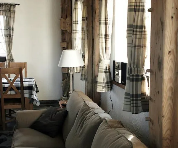 Dom W Krate - Kolo Karpacza *