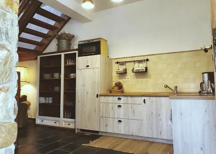 Dom W Krate - Kolo Karpacza