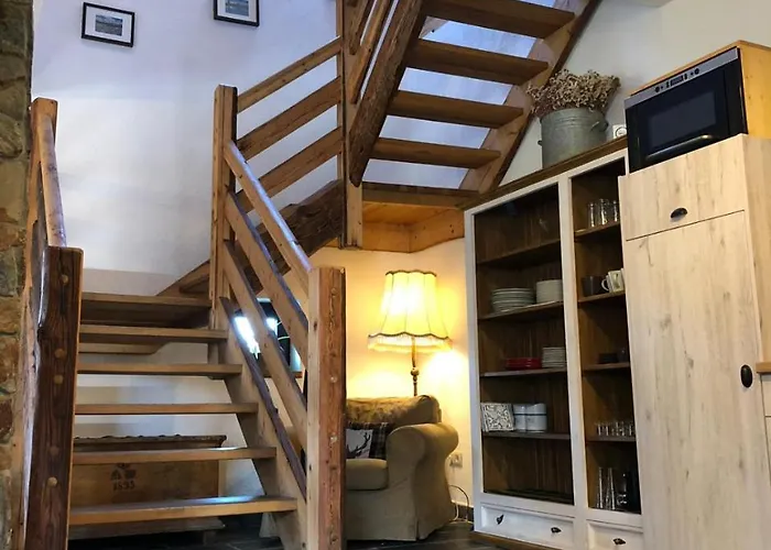 Dom W Krate - Kolo Karpacza Lomnica (Jelenia Gora)